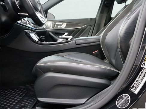 Used 2019 Mercedes-Benz E 63 AMG S image 39