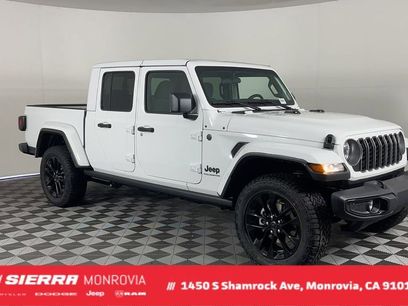New 2025 Jeep Gladiator Sport