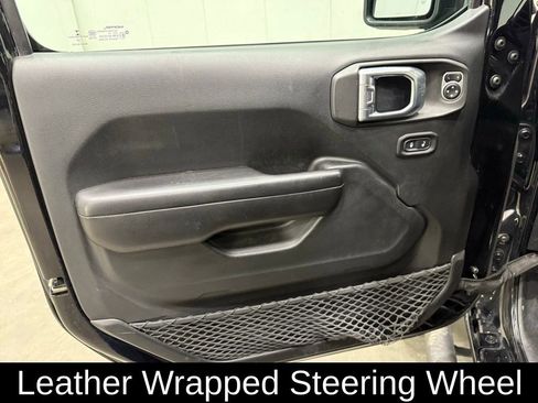 Used 2019 Jeep Wrangler Unlimited Sport S image 16