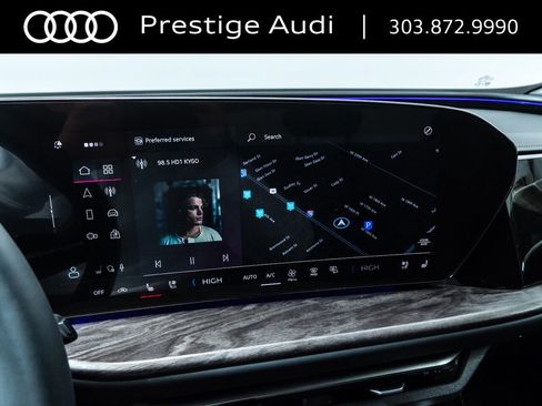 Used 2025 Audi Q5 Premium Plus w/ Premium Plus image 16