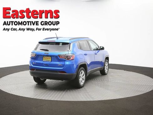 Used 2024 Jeep Compass Latitude AWD/4WD image 34