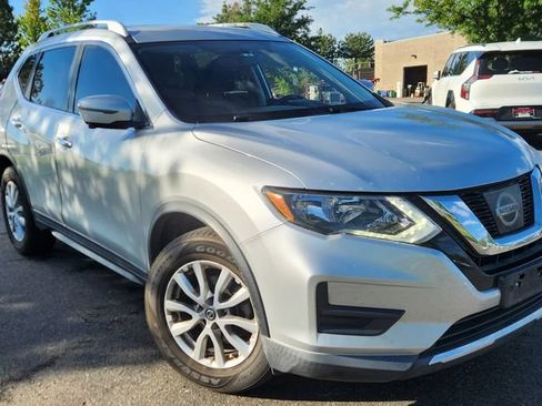 Used 2017 Nissan Rogue SV w/ SV Premium Package AWD/4WD image 1