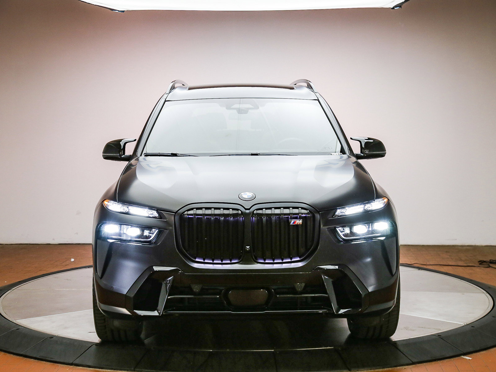 Certified 2024 BMW X7 M60i w/ Executive Package AWD/4WD image 2
