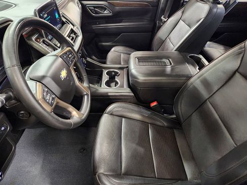 Used 2023 Chevrolet Suburban High Country image 29