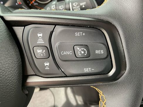 Used 2024 Jeep Wrangler Sport S image 31