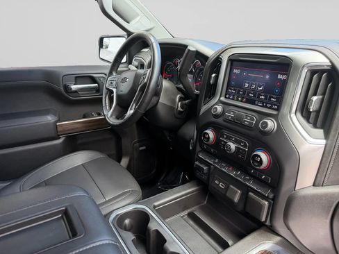 Used 2021 Chevrolet Silverado 1500 LT Trail Boss w/ Convenience Package II AWD/4WD image 34