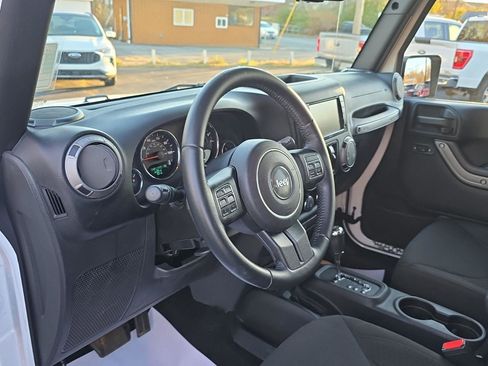 Used 2015 Jeep Wrangler Unlimited Sport w/ Quick Order Package 24S image 14