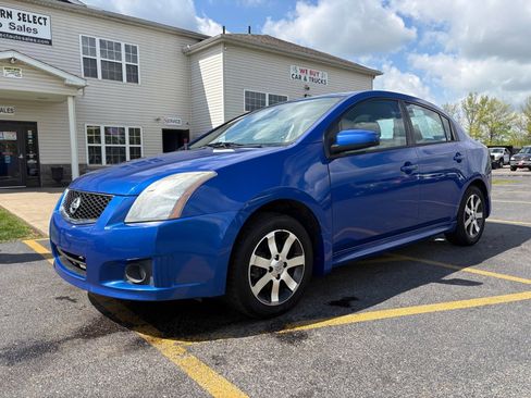Used 2012 Nissan Sentra 2.0 SR w/ Special Edition Pkg FWD image 2