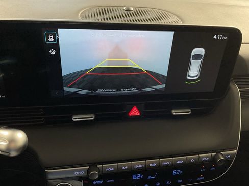 New 2025 Hyundai Ioniq 5 SEL image 3