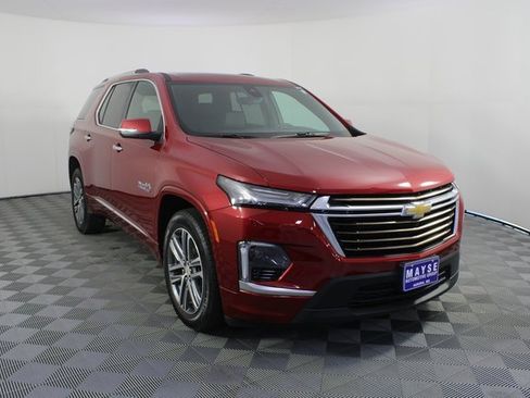 Used 2023 Chevrolet Traverse High Country image 32