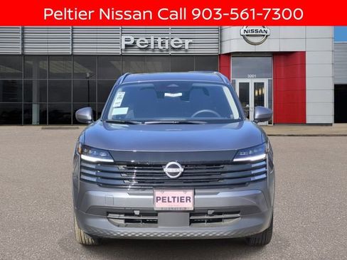 New 2025 Nissan Kicks SV w/ SV Premium Package image 2