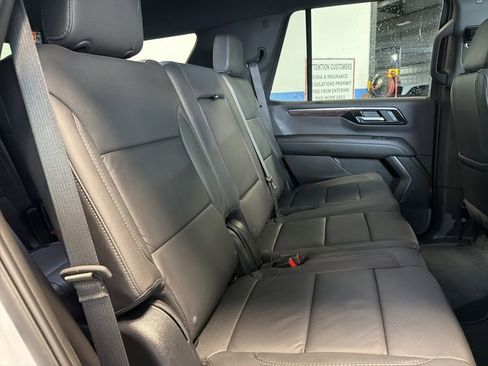 Used 2025 Chevrolet Tahoe LT AWD/4WD image 31