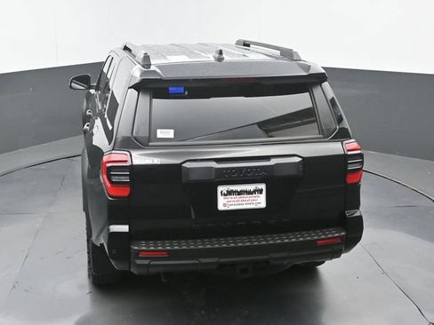 Used 2025 Toyota 4Runner TRD Off-Road Premium AWD/4WD image 31