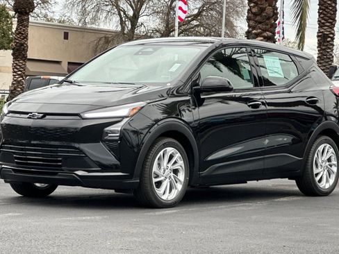 New 2027 Chevrolet Bolt LT image 7