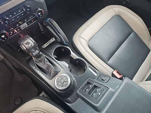 Used 2024 Ford Bronco Wildtrak image 18
