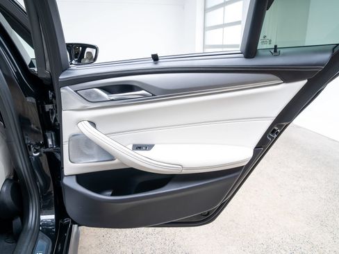 Used 2018 BMW M5 w/ Executive Package AWD/4WD image 25