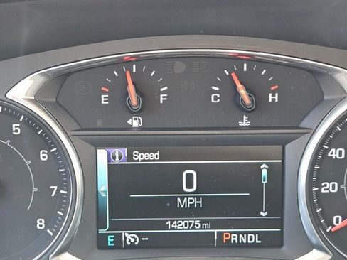 Used 2017 GMC Acadia SLE w/ Driver Alert Package I AWD/4WD image 10
