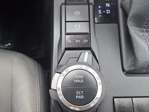 Used 2024 Toyota Tacoma SR5 image 8