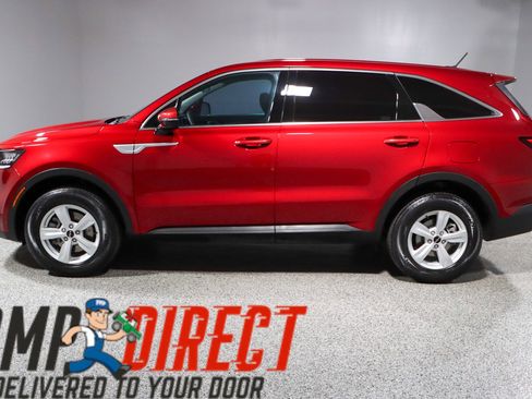 Used 2023 Kia Sorento LX image 10