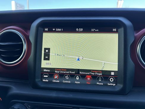 Used 2022 Jeep Gladiator Rubicon w/ LED Lighting Group image 21