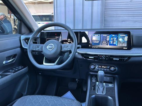 New 2026 Nissan Kicks SV w/ SV Premium Package image 19