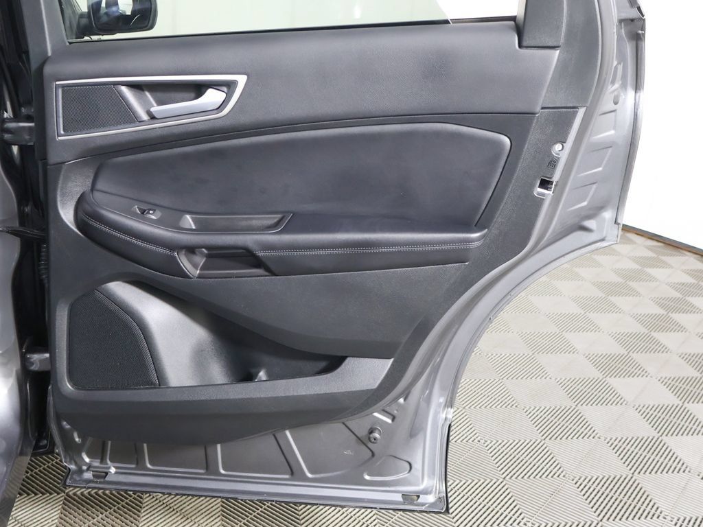 Used 2024 Ford Edge SEL w/ Convenience Package AWD/4WD image 25