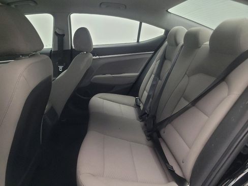 Used 2020 Hyundai Elantra SE w/ Cargo Package (C1) FWD image 18