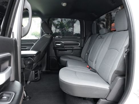 Used 2024 RAM 2500 Big Horn image 30