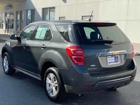 Used 2017 Chevrolet Equinox LS image 4