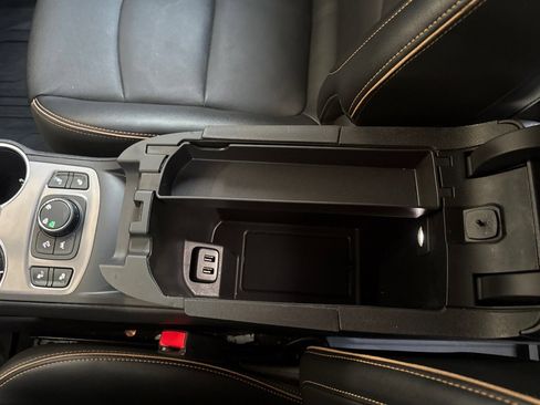Used 2024 GMC Terrain AT4 w/ LPO, Floor Liner Package AWD/4WD image 31