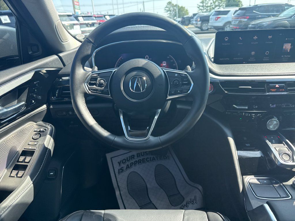 Used 2024 Acura MDX w/ Technology Package FWD image 16