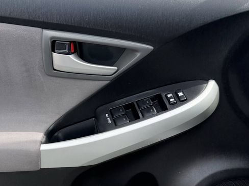 Used 2014 Toyota Prius Three w/ Solar Roof Package image 15