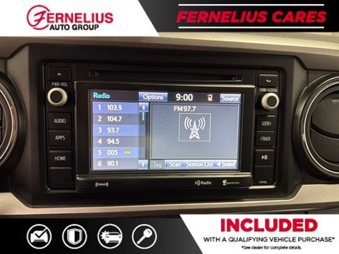 Used 2018 Toyota Tacoma SR5 AWD/4WD image 37