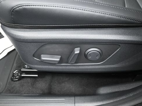 New 2026 Kia Sportage SX FWD image 12