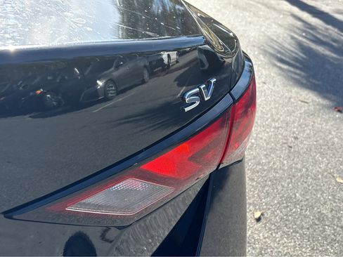 Used 2023 Nissan Sentra SV image 25