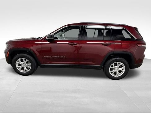 Used 2023 Jeep Grand Cherokee Limited AWD/4WD image 6
