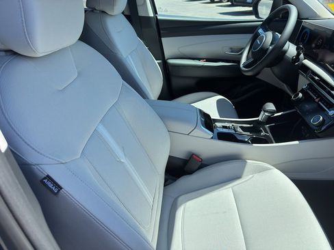 New 2025 Hyundai Tucson SEL image 18