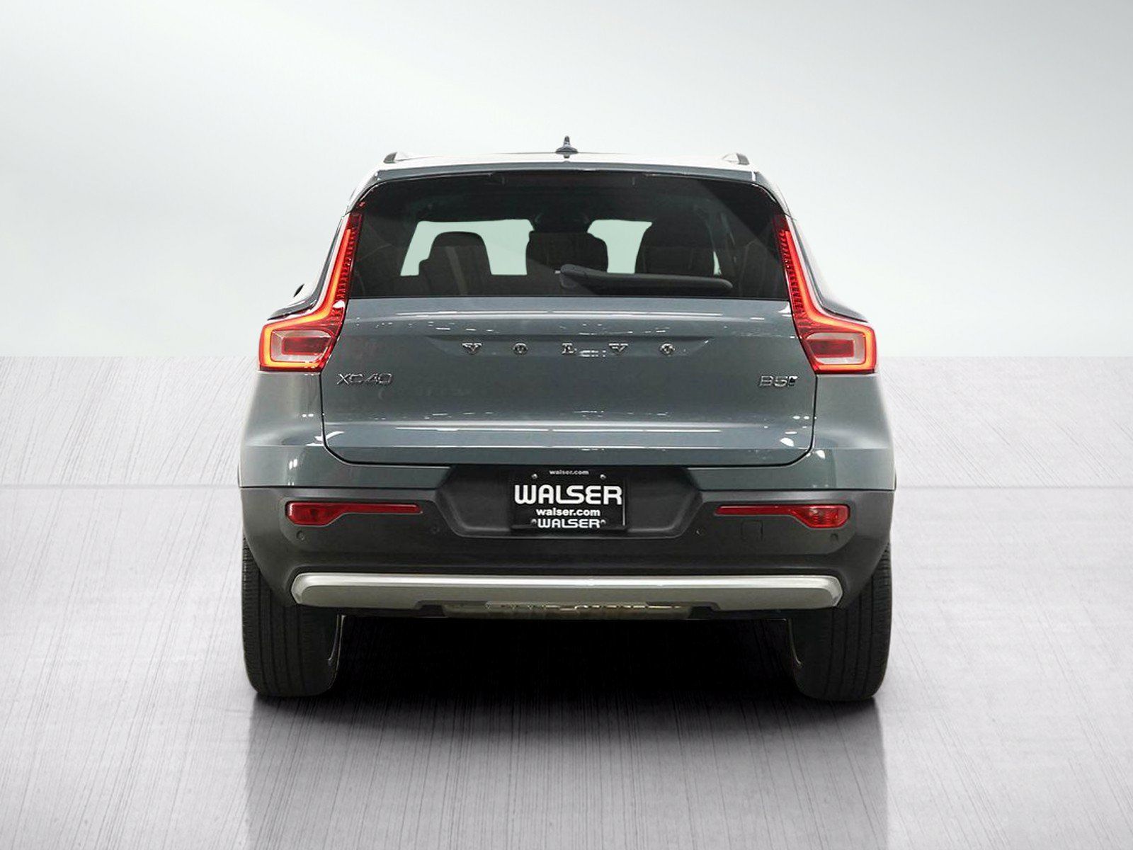 Used 2023 Volvo XC40 B5 Ultimate w/ Protection Package Premier AWD/4WD image 4