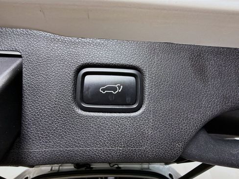 Used 2016 Kia Sorento SX image 41