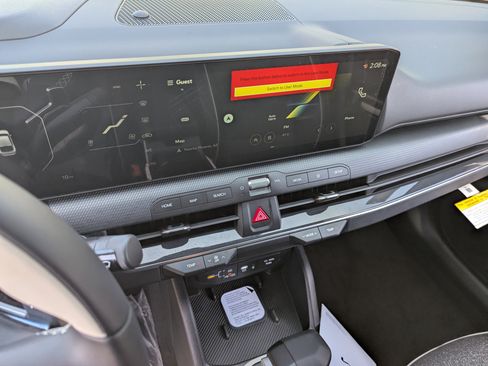 New 2025 Kia K4 GT-Line image 23