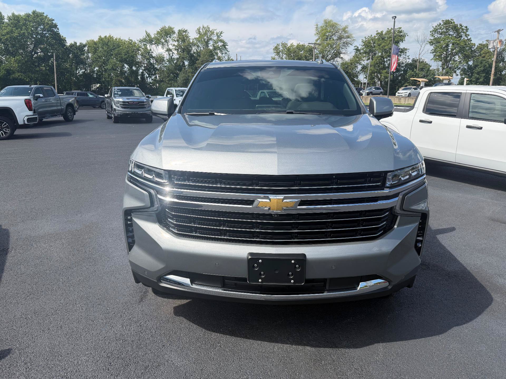 Used 2024 Chevrolet Tahoe LT w/ LT Signature Package AWD/4WD image 7