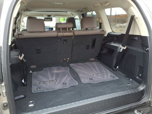 Certified 2023 Lexus GX 460 Premium image 13