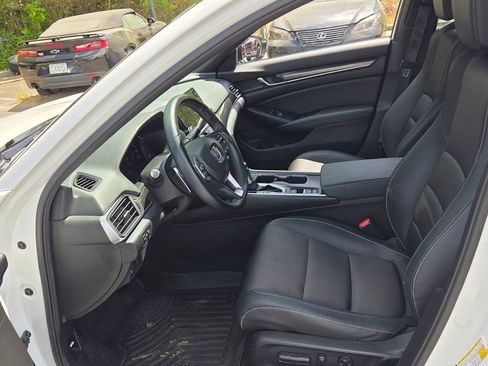 Used 2021 Honda Accord Sport image 3