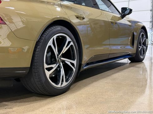 Used 2022 Audi e-tron GT Prestige w/ Prestige Package image 37