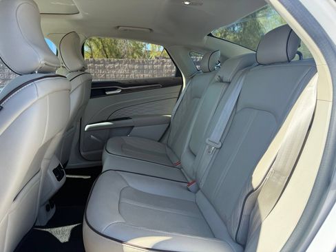 Used 2017 Ford Fusion Platinum FWD image 8