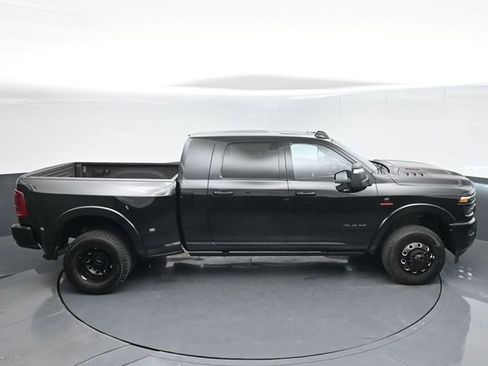 Used 2025 RAM 3500 Limited AWD/4WD image 49