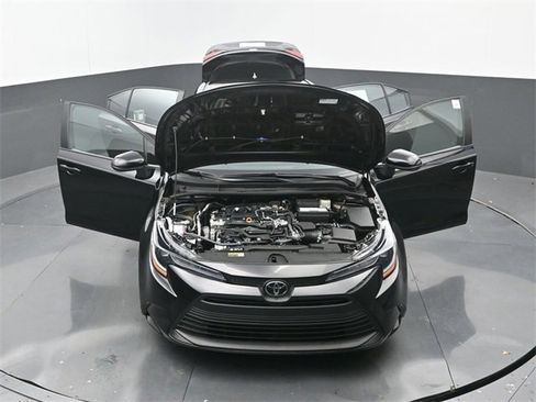 Used 2026 Toyota Corolla LE image 33