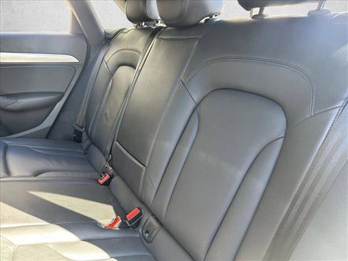 Used 2018 Audi Q3 2.0T Premium w/ Convenience Package image 27