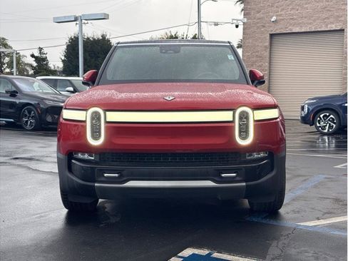 Used 2022 Rivian R1S Launch Edition image 2