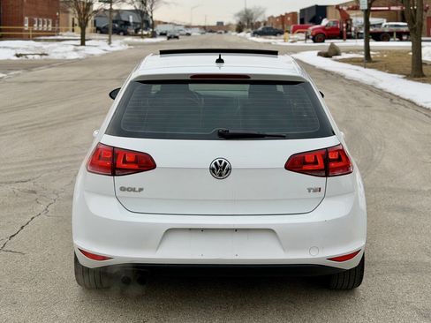 Used 2015 Volkswagen Golf SE image 9